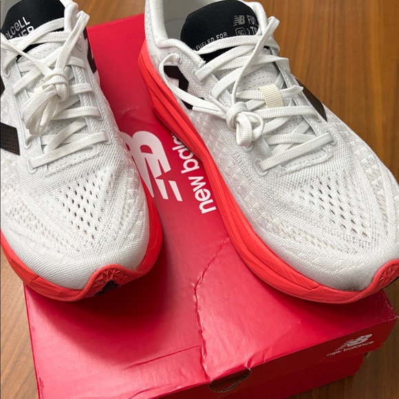 New Balance Men's Supercomp Trainer V3 - Picture 4 of 7